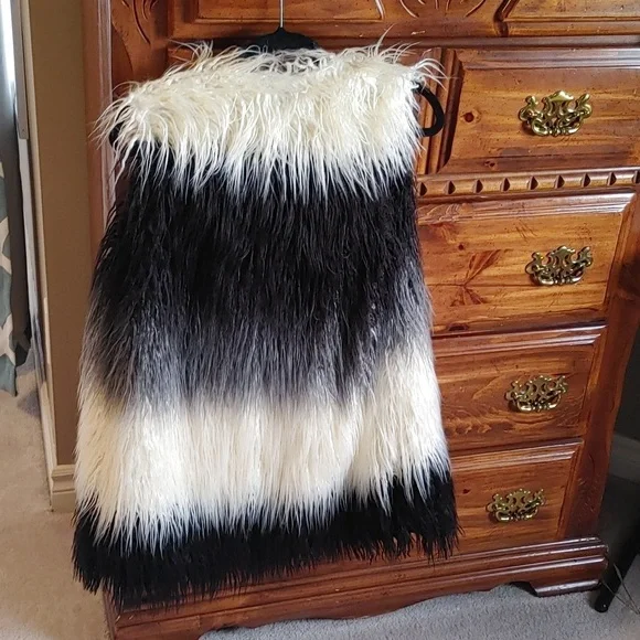 Nwt Fabulous Faux Fur Ombre Vest One Size - Picture 2 of 8